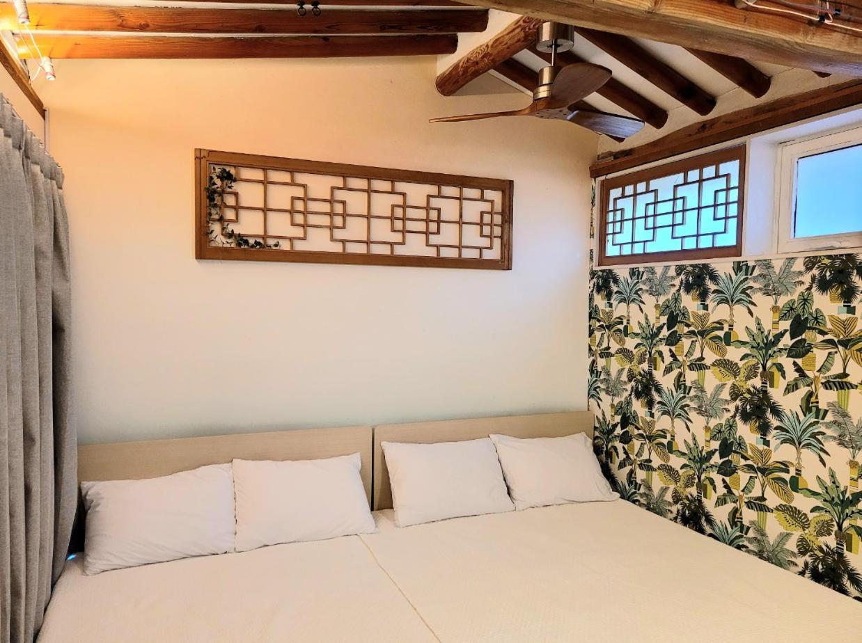'hanok Hanok' Boutique - 2min From Gyeongbokgung Palace Station Guest house Seoul